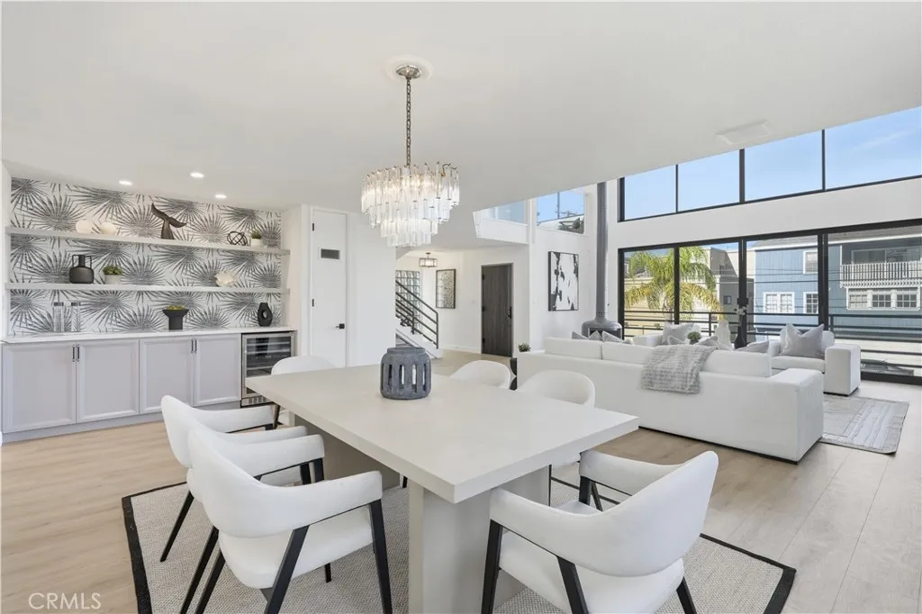 6824 E Ocean Boulevard, Long Beach, California 90803 home-pic-10